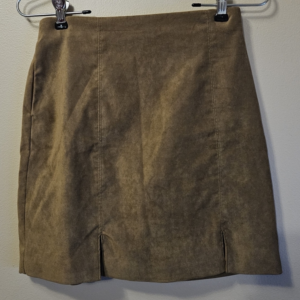 Hollister Women's Size XS High Rize Faux Suede Brown Mini Skirt Front Slits